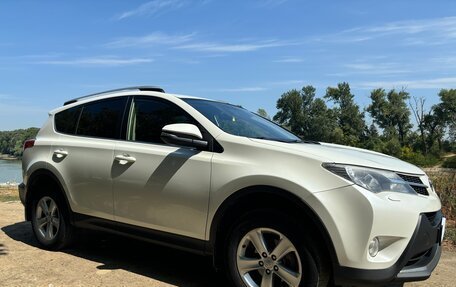 Toyota RAV4, 2013 год, 2 225 000 рублей, 2 фотография