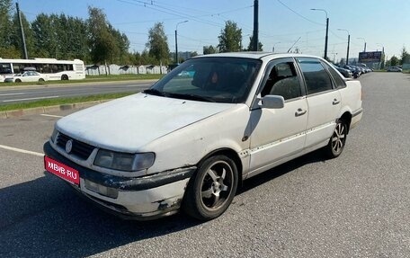 Volkswagen Passat B4, 1994 год, 128 000 рублей, 1 фотография