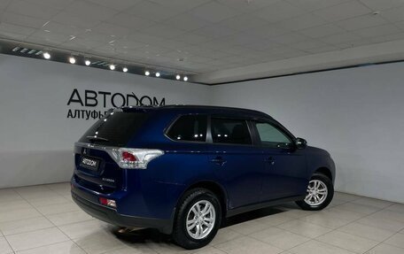 Mitsubishi Outlander III рестайлинг 3, 2013 год, 1 447 000 рублей, 7 фотография