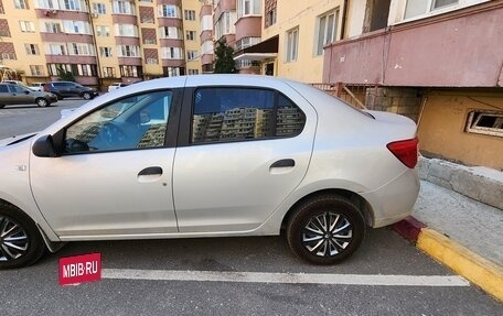 Renault Logan II, 2018 год, 650 000 рублей, 4 фотография