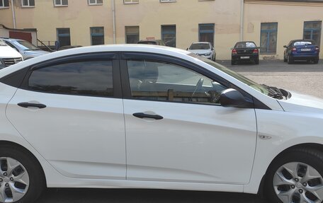 Hyundai Solaris II рестайлинг, 2016 год, 800 000 рублей, 4 фотография