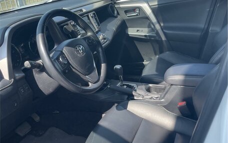 Toyota RAV4, 2018 год, 2 949 000 рублей, 5 фотография