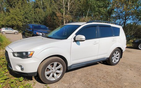 Mitsubishi Outlander III рестайлинг 3, 2010 год, 1 150 000 рублей, 3 фотография