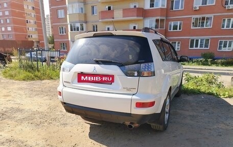 Mitsubishi Outlander III рестайлинг 3, 2010 год, 1 150 000 рублей, 2 фотография