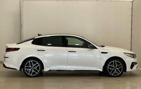 KIA Optima IV, 2018 год, 2 665 000 рублей, 11 фотография