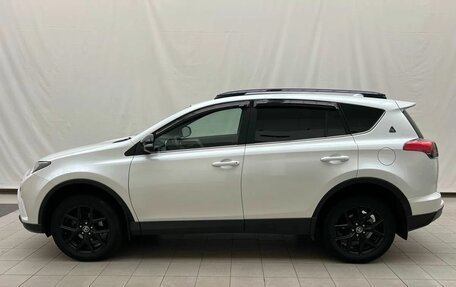 Toyota RAV4, 2019 год, 3 390 000 рублей, 8 фотография