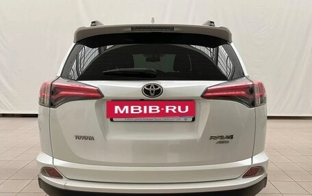 Toyota RAV4, 2019 год, 3 390 000 рублей, 6 фотография