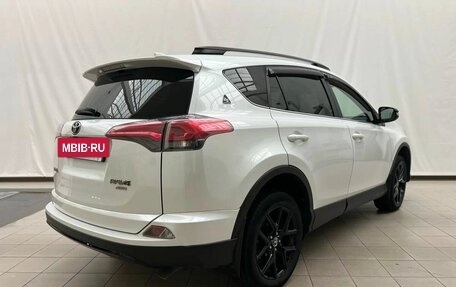 Toyota RAV4, 2019 год, 3 390 000 рублей, 5 фотография