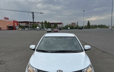 KIA Rio III рестайлинг, 2013 год, 1 550 000 рублей, 2 фотография