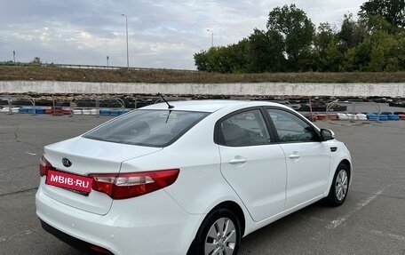 KIA Rio III рестайлинг, 2013 год, 1 550 000 рублей, 6 фотография