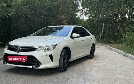 Toyota Camry, 2016 год, 2 325 000 рублей, 3 фотография