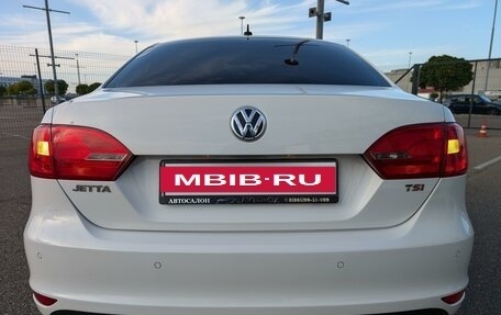 Volkswagen Jetta VI, 2011 год, 1 249 000 рублей, 15 фотография