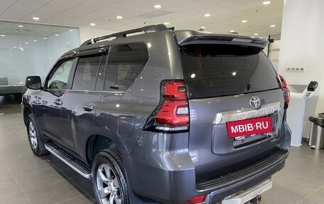 Toyota Land Cruiser Prado 150 рестайлинг 2, 2018 год, 6 069 000 рублей, 7 фотография