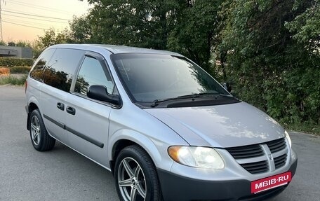 Dodge Caravan IV, 2004 год, 590 000 рублей, 3 фотография