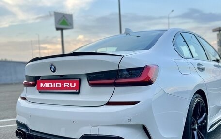 BMW 3 серия, 2019 год, 3 948 000 рублей, 15 фотография