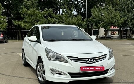 Hyundai Solaris II рестайлинг, 2016 год, 1 050 000 рублей, 3 фотография