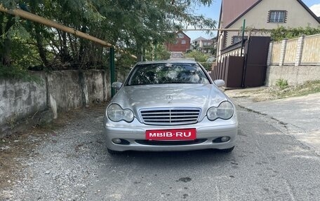 Mercedes-Benz C-Класс, 2003 год, 700 000 рублей, 2 фотография