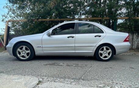 Mercedes-Benz C-Класс, 2003 год, 700 000 рублей, 4 фотография