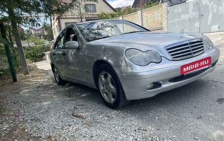 Mercedes-Benz C-Класс, 2003 год, 700 000 рублей, 3 фотография