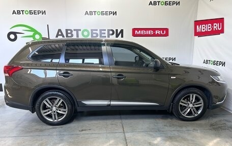 Mitsubishi Outlander III рестайлинг 3, 2020 год, 2 406 000 рублей, 5 фотография