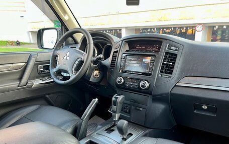 Mitsubishi Pajero IV, 2014 год, 2 250 000 рублей, 9 фотография