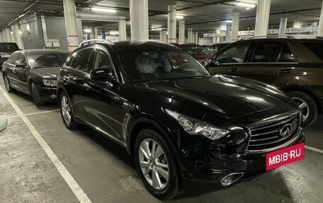 Infiniti FX II, 2012 год, 2 220 000 рублей, 2 фотография