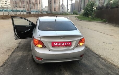 Hyundai Solaris II рестайлинг, 2012 год, 780 000 рублей, 6 фотография