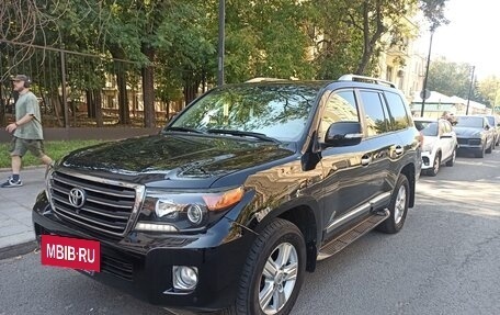 Toyota Land Cruiser 200, 2015 год, 5 150 000 рублей, 3 фотография