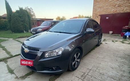 Chevrolet Cruze II, 2010 год, 750 000 рублей, 11 фотография