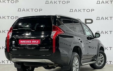 Mitsubishi Pajero Sport III рестайлинг, 2017 год, 2 675 000 рублей, 4 фотография