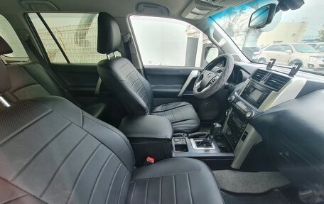 Toyota Land Cruiser Prado 150 рестайлинг 2, 2012 год, 2 990 000 рублей, 6 фотография