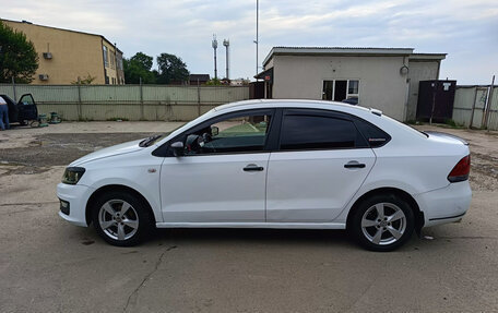 Volkswagen Polo VI (EU Market), 2015 год, 700 000 рублей, 4 фотография