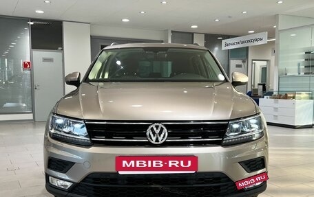 Volkswagen Tiguan II, 2017 год, 2 549 000 рублей, 2 фотография