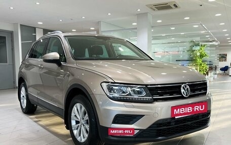 Volkswagen Tiguan II, 2017 год, 2 549 000 рублей, 3 фотография