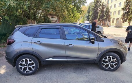 Renault Kaptur I рестайлинг, 2017 год, 1 850 000 рублей, 2 фотография