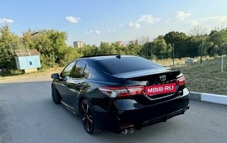 Toyota Camry, 2018 год, 3 299 999 рублей, 3 фотография