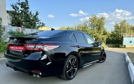 Toyota Camry, 2018 год, 3 299 999 рублей, 5 фотография