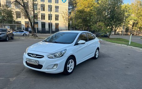 Hyundai Solaris II рестайлинг, 2011 год, 880 000 рублей, 3 фотография