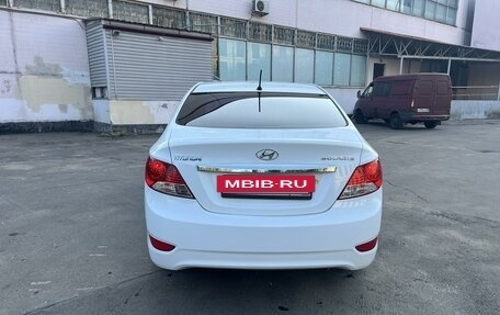 Hyundai Solaris II рестайлинг, 2011 год, 880 000 рублей, 8 фотография