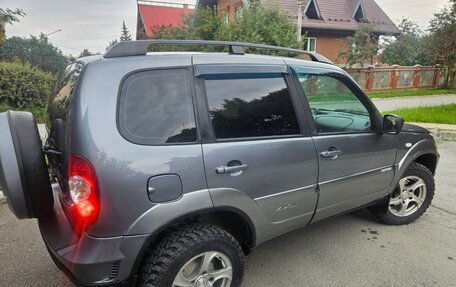 Chevrolet Niva I рестайлинг, 2011 год, 535 000 рублей, 28 фотография