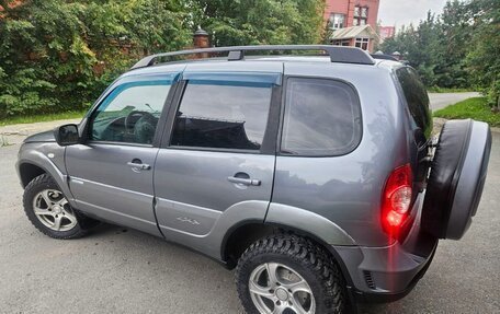 Chevrolet Niva I рестайлинг, 2011 год, 535 000 рублей, 27 фотография