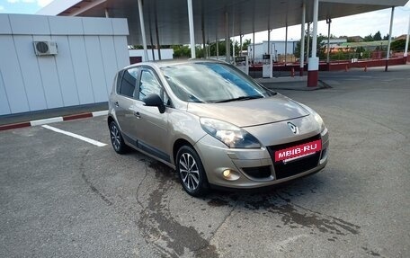 Renault Scenic III, 2010 год, 750 000 рублей, 2 фотография