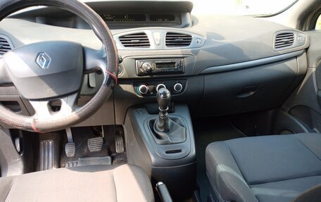 Renault Scenic III, 2010 год, 750 000 рублей, 16 фотография