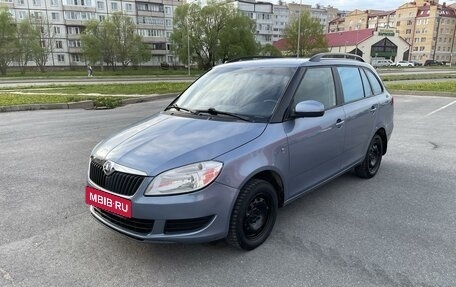 Skoda Fabia II, 2012 год, 560 000 рублей, 2 фотография