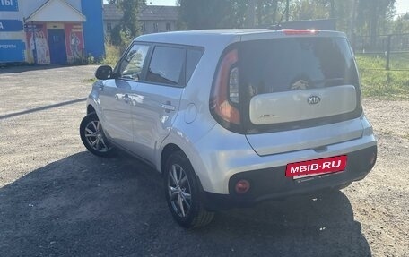 KIA Soul II рестайлинг, 2018 год, 1 600 000 рублей, 7 фотография