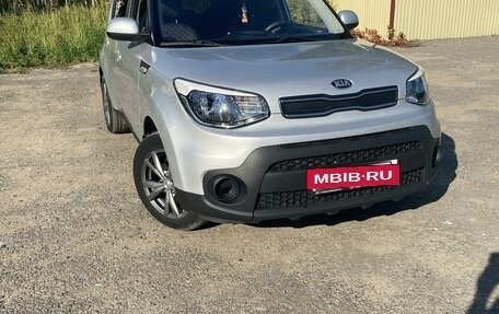 KIA Soul II рестайлинг, 2018 год, 1 600 000 рублей, 3 фотография