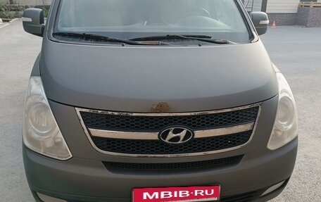 Hyundai Grand Starex Grand Starex I рестайлинг 2, 2011 год, 1 200 000 рублей, 2 фотография