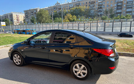 Hyundai Solaris II рестайлинг, 2011 год, 950 000 рублей, 13 фотография