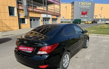 Hyundai Solaris II рестайлинг, 2011 год, 950 000 рублей, 11 фотография