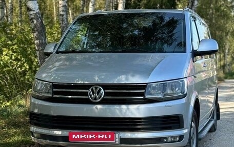 Volkswagen Caravelle T5, 2009 год, 2 480 000 рублей, 8 фотография